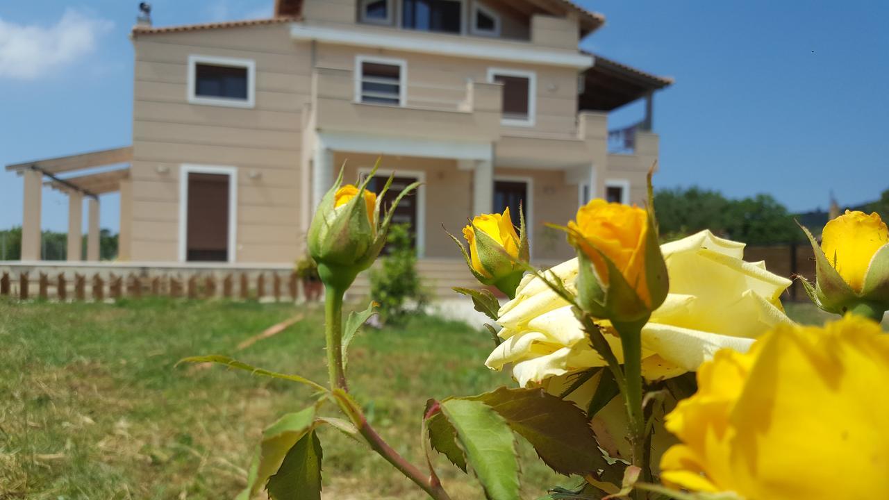 Villa Luna Kalamákion 외부 사진